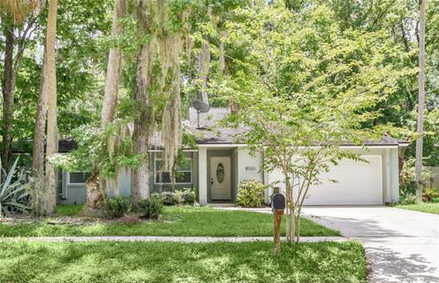 A home in WINTER SPRINGS