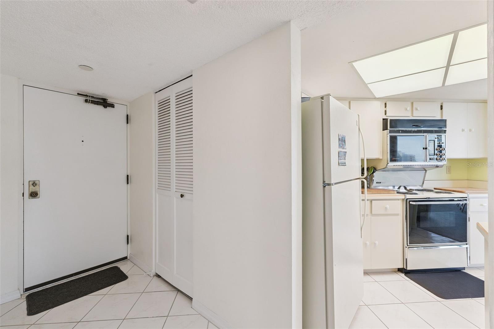 1 OCEANS WEST BOULEVARD 11A3