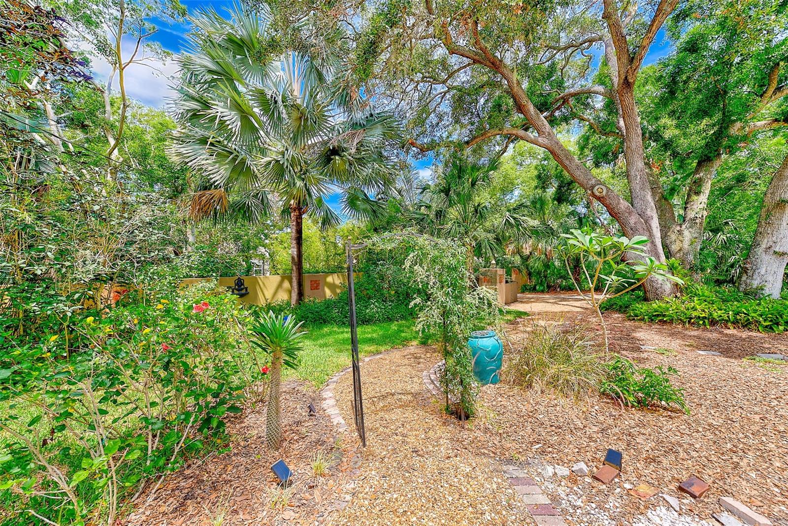 BELLEAIR - Residential