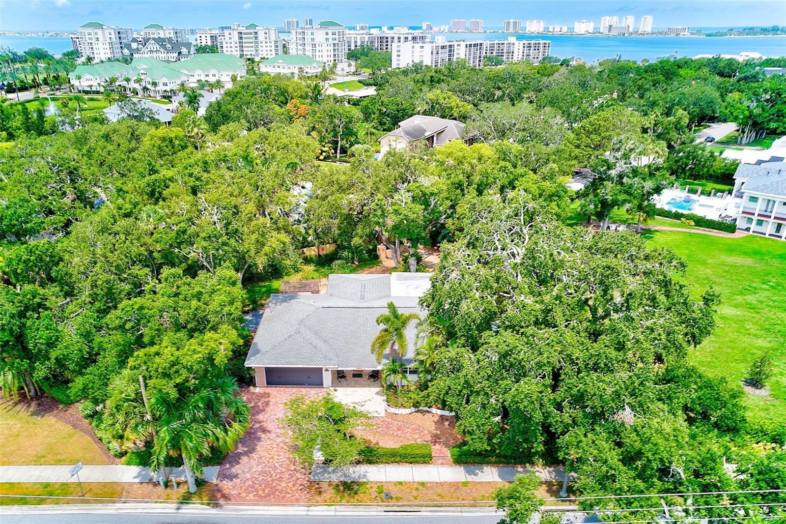 BELLEAIR - Residential