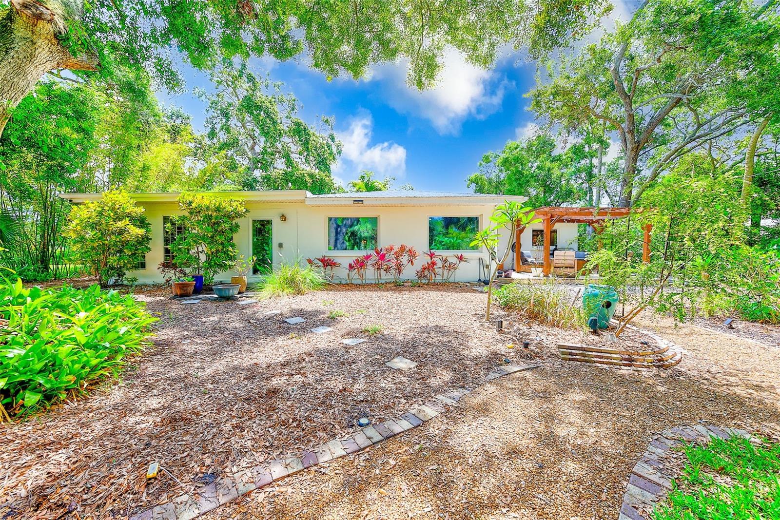 BELLEAIR - Residential