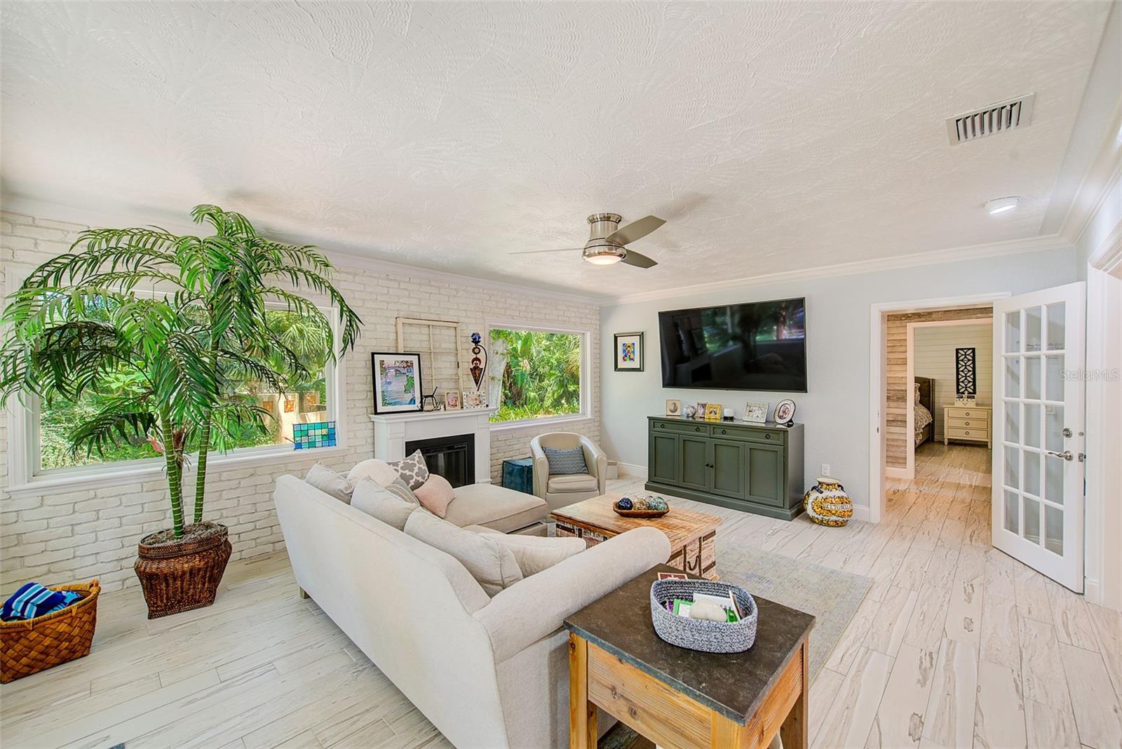 BELLEAIR - Residential