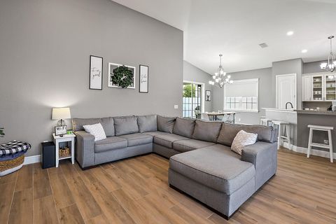 Tiny photo for 5035 NE 125th Loop, Oxford, FL 34484 (MLS # G5110388)