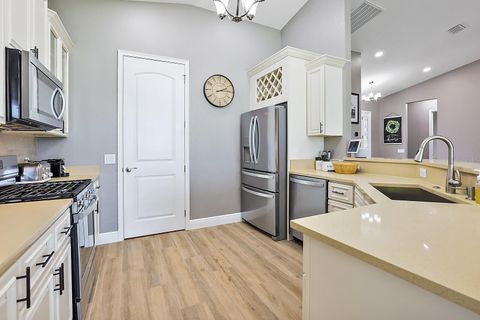 Tiny photo for 5035 NE 125th Loop, Oxford, FL 34484 (MLS # G5110388)