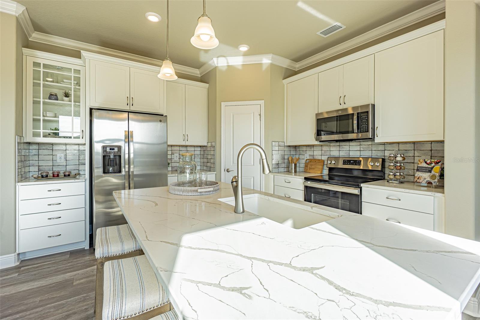 HIGHLAND HILLS - Residential