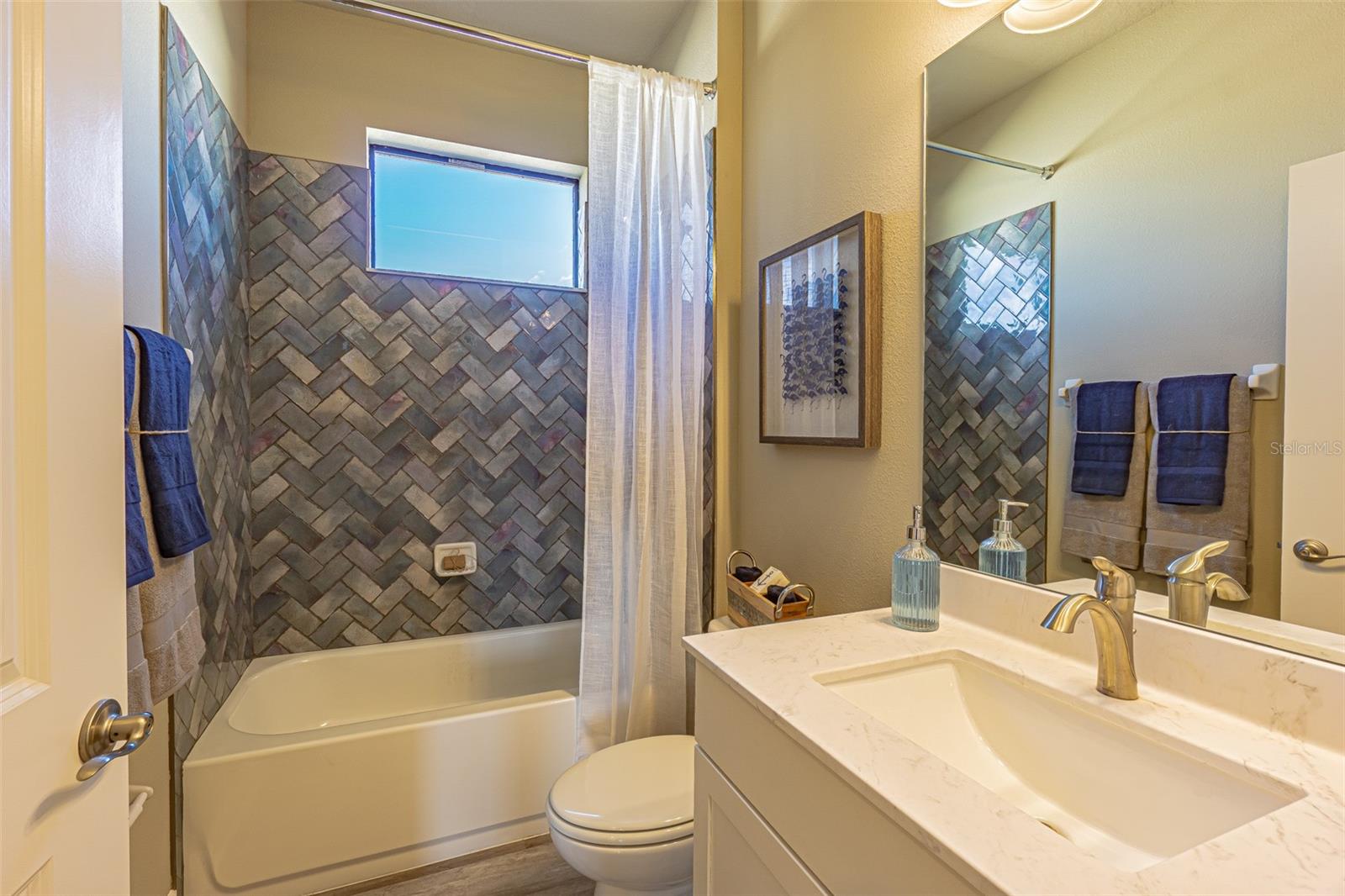 HIGHLAND HILLS - Residential