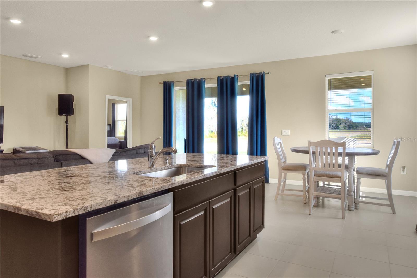 NORTH PK ISLE PH 1A - Residential