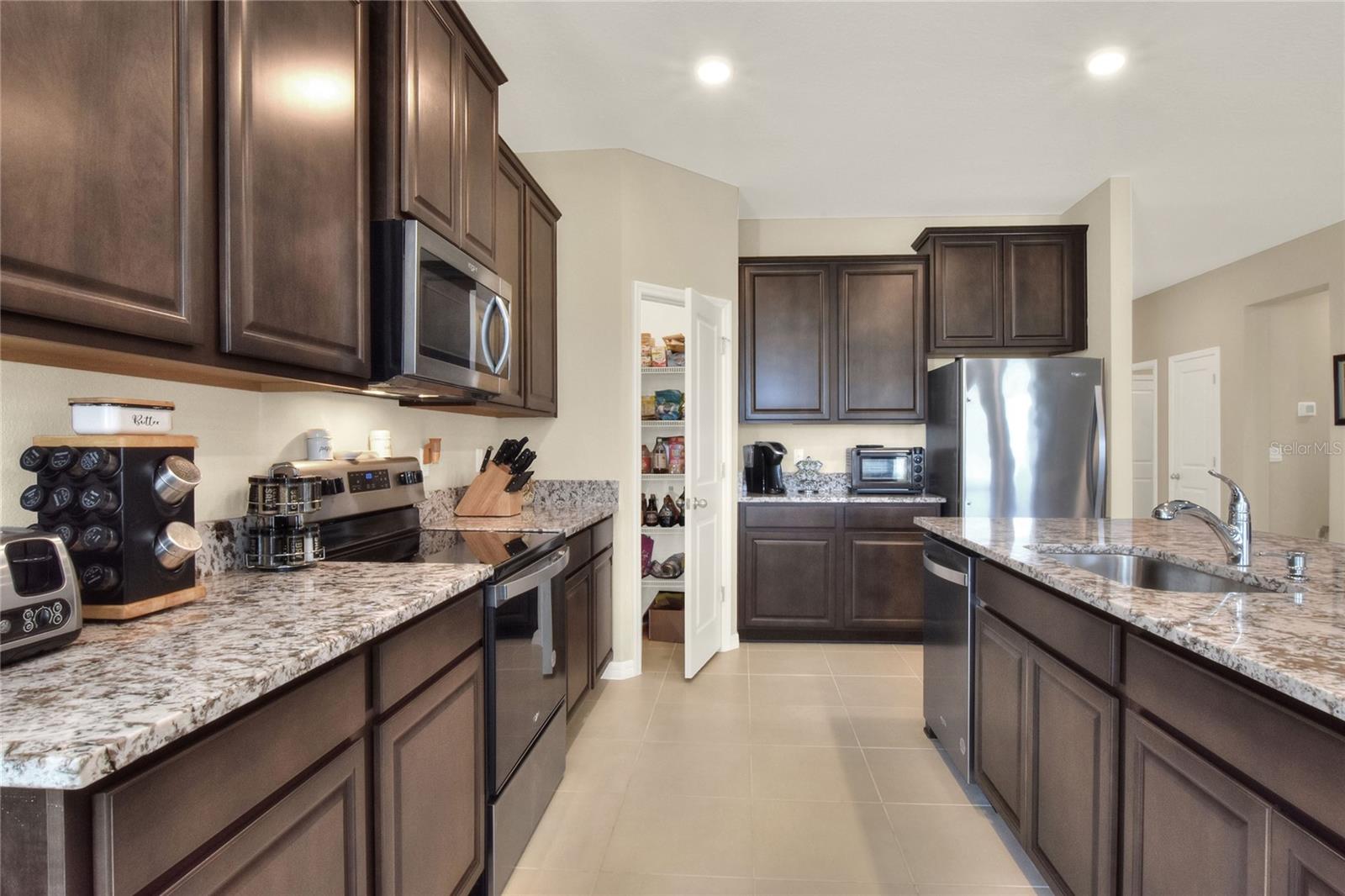 NORTH PK ISLE PH 1A - Residential