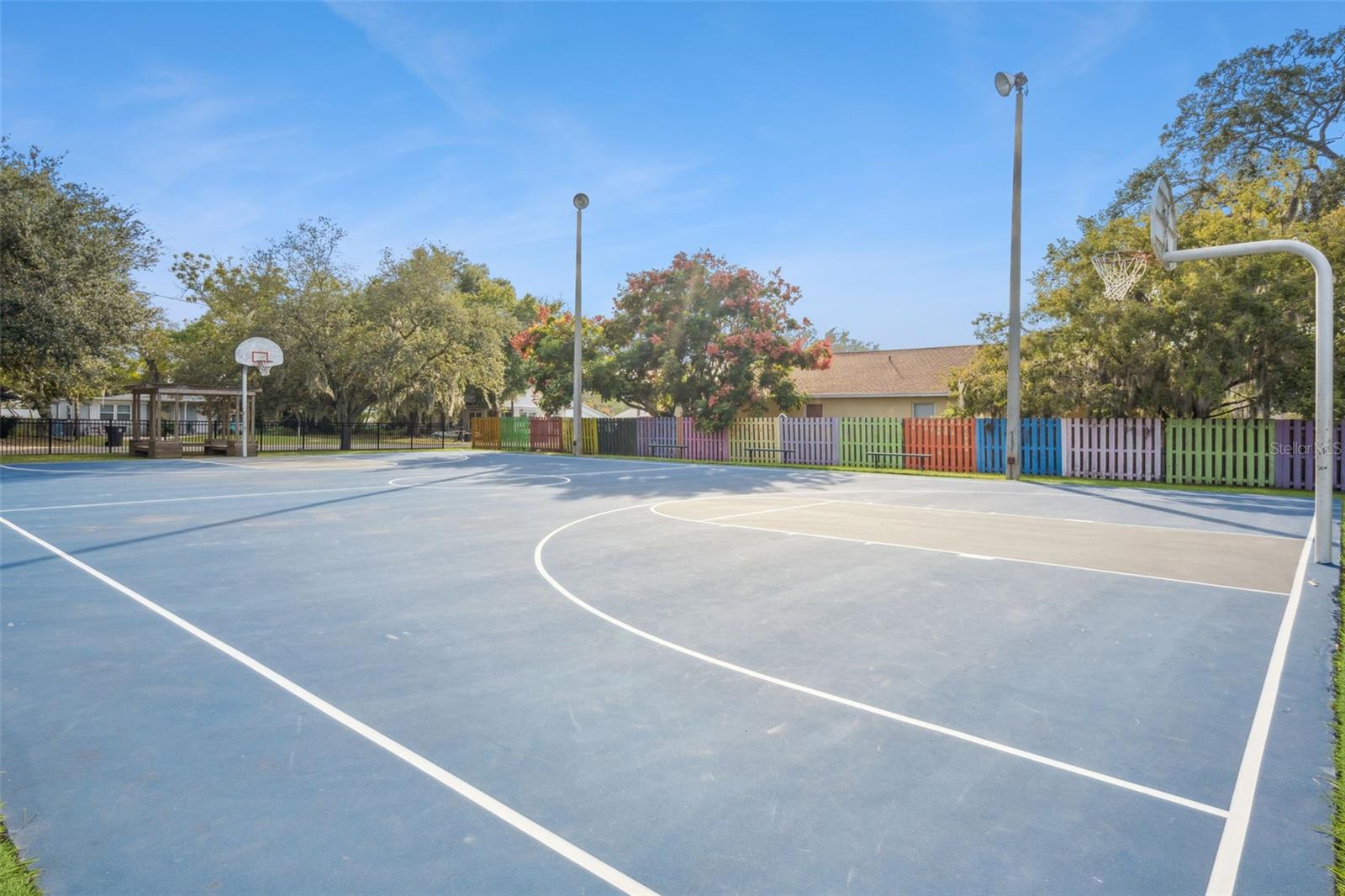 OAKLAND TOWN - Residential