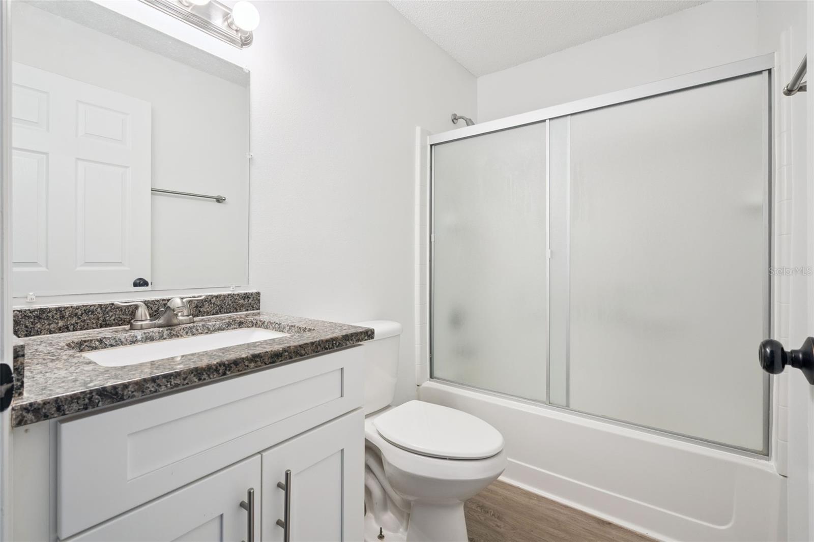 OAKLAND TOWN - Residential