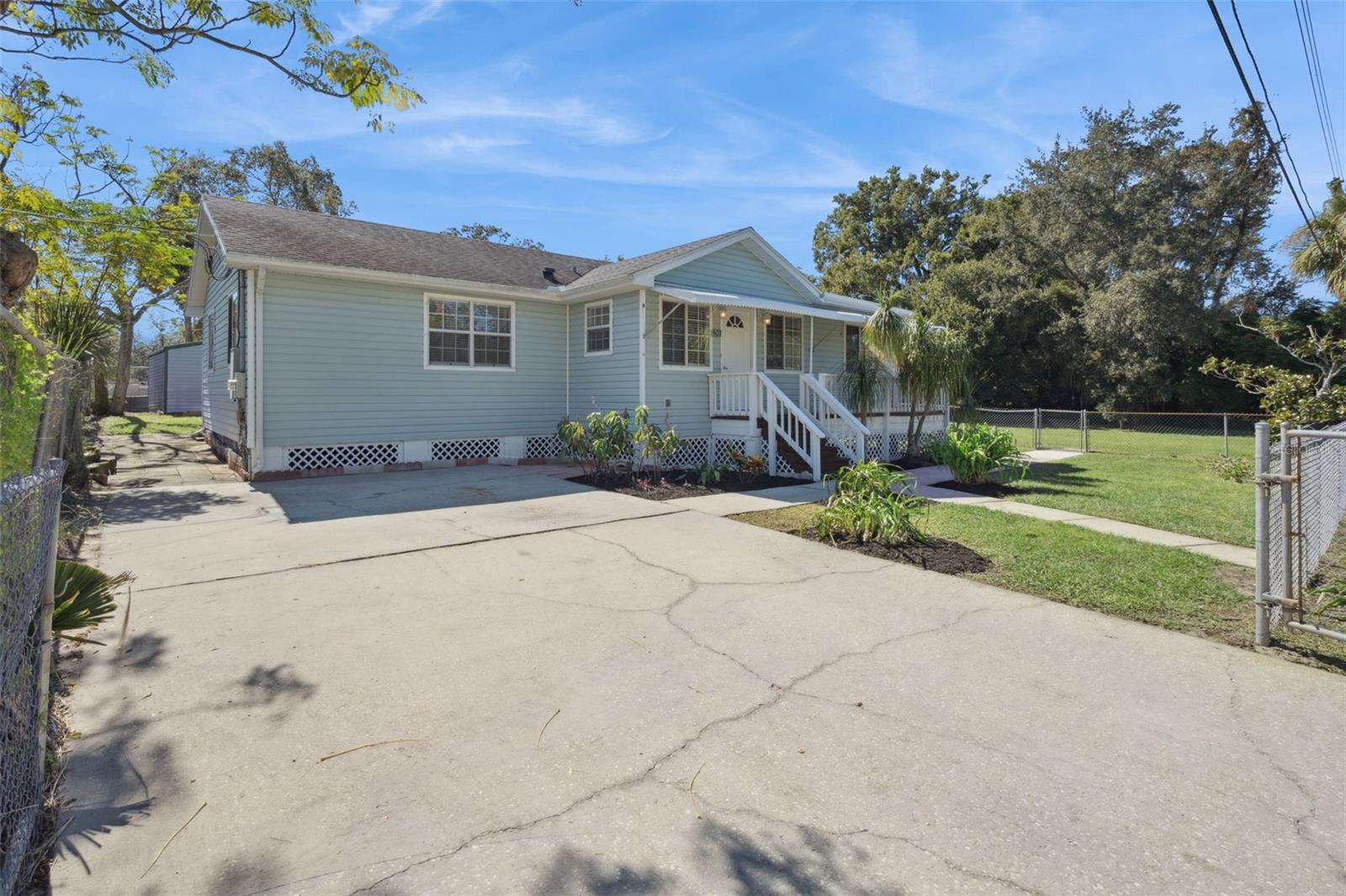 OAKLAND TOWN - Residential