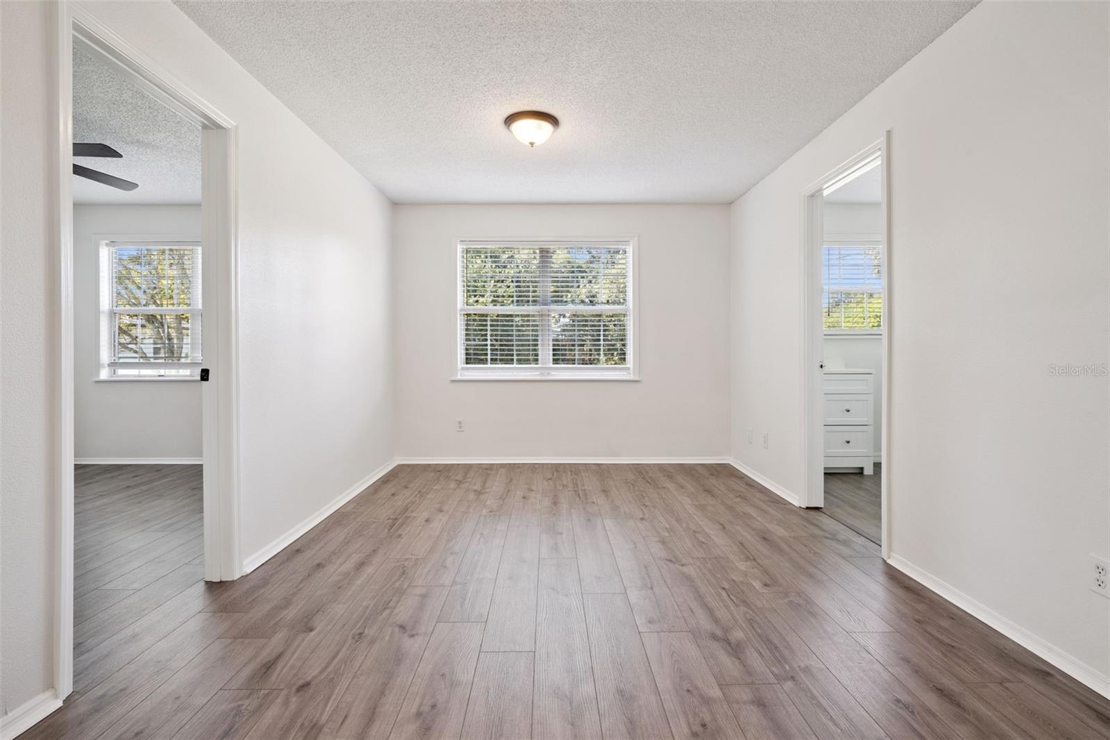 OAKLAND TOWN - Residential