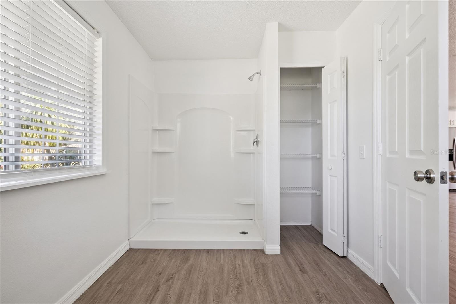 OAKLAND TOWN - Residential