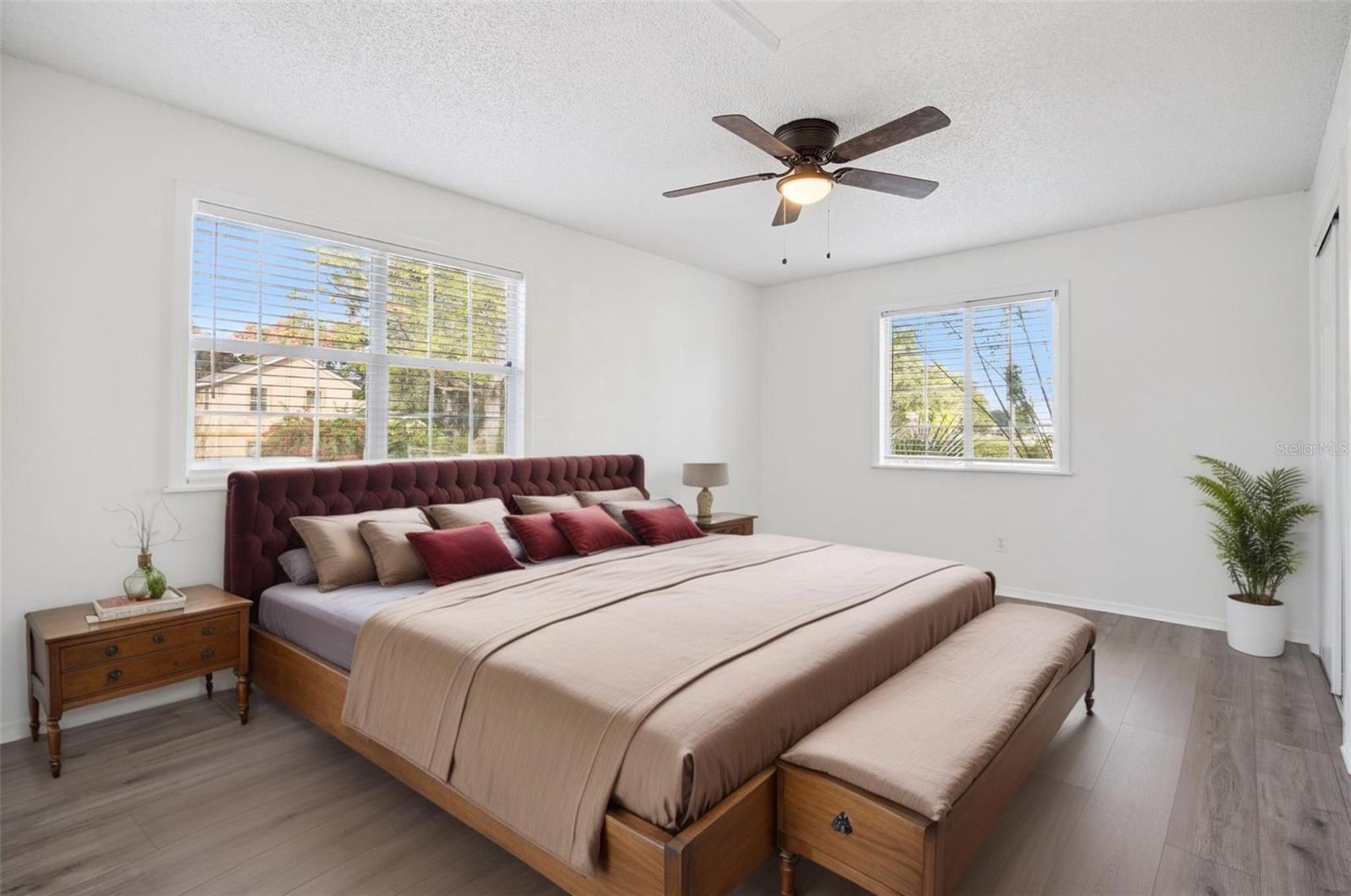 OAKLAND TOWN - Residential