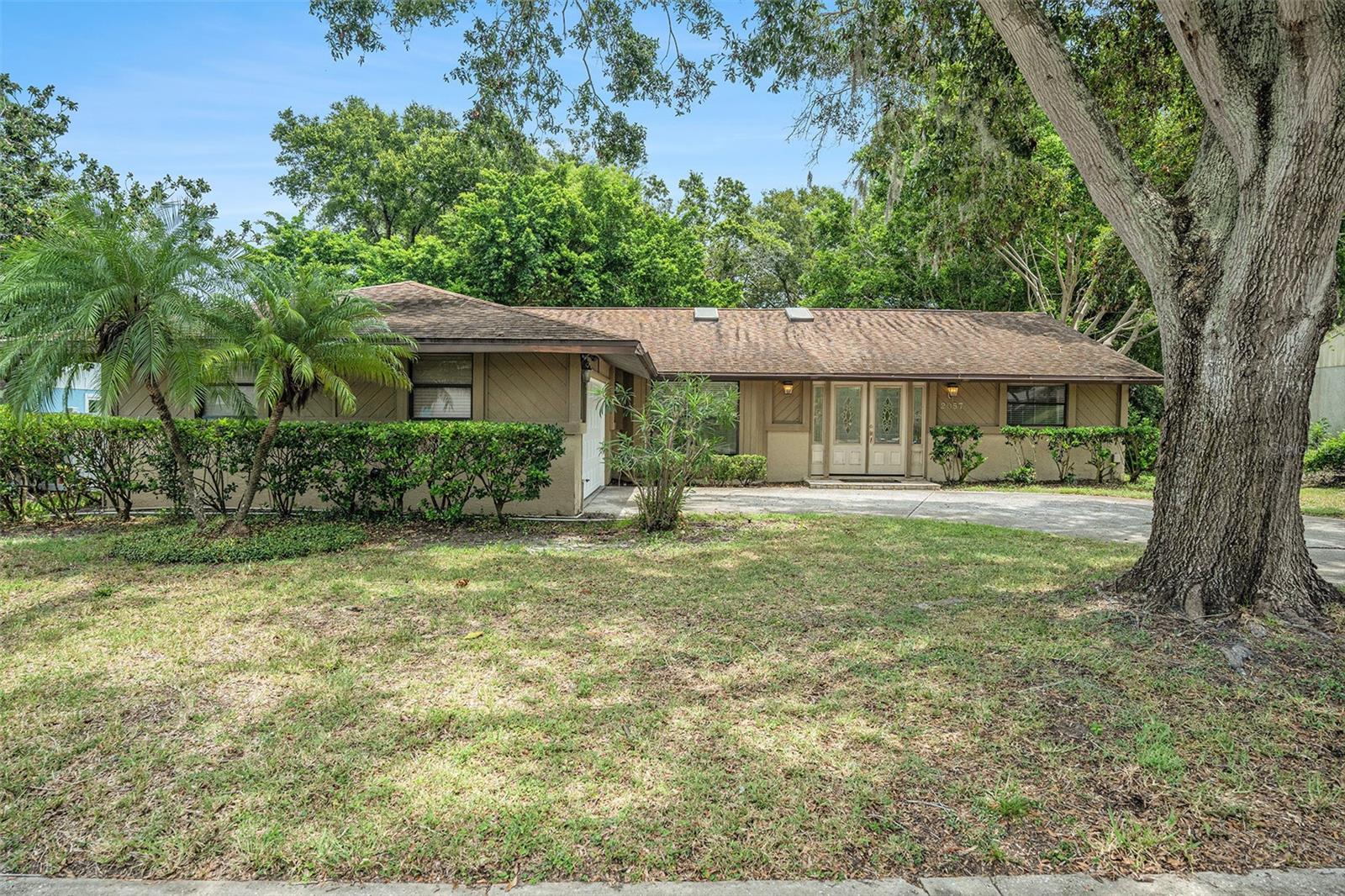 Charming Palm Harbor Gem—No HOA & Prime Location!
Nestled in a quiet, well-maintained neighborhood just steps from highly sought-after Palm
Harbor University High School, this rarely available 3-bedroom, 2-bath home offers an
unbeatable blend of location and lifestyle. Enjoy the convenience of being just minutes from the
vibrant dining, shops, and entertainment of historic downtown Palm Harbor.
Step inside to find a spacious, open-concept living and dining area perfect for both relaxing and
entertaining. Sliding glass doors off the living room lead to the backyard, offering seamless
indoor-outdoor living. The private primary suite features a walk-in closet for added comfort and
storage.
With no HOA, feel free to bring your boat or golf cart and make the most of Florida living.
Don’t miss this rare opportunity to own a beautifully located home in one of Pinellas County’s
most desirable communities!