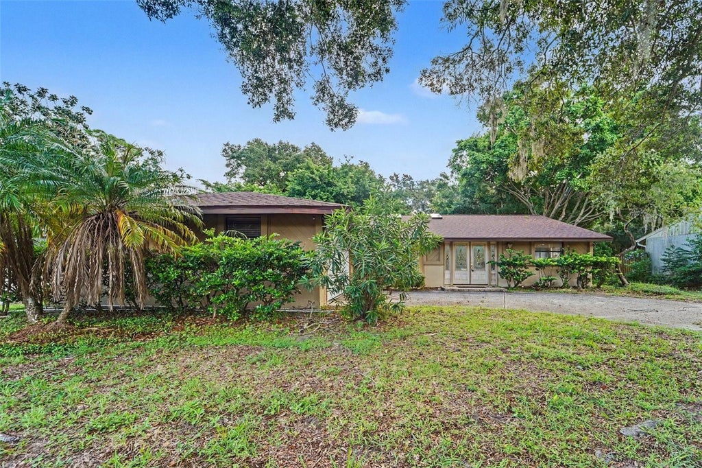 Photo of 2057 Brent Place, Palm Harbor, FL 34683 (MLS # O6332771)