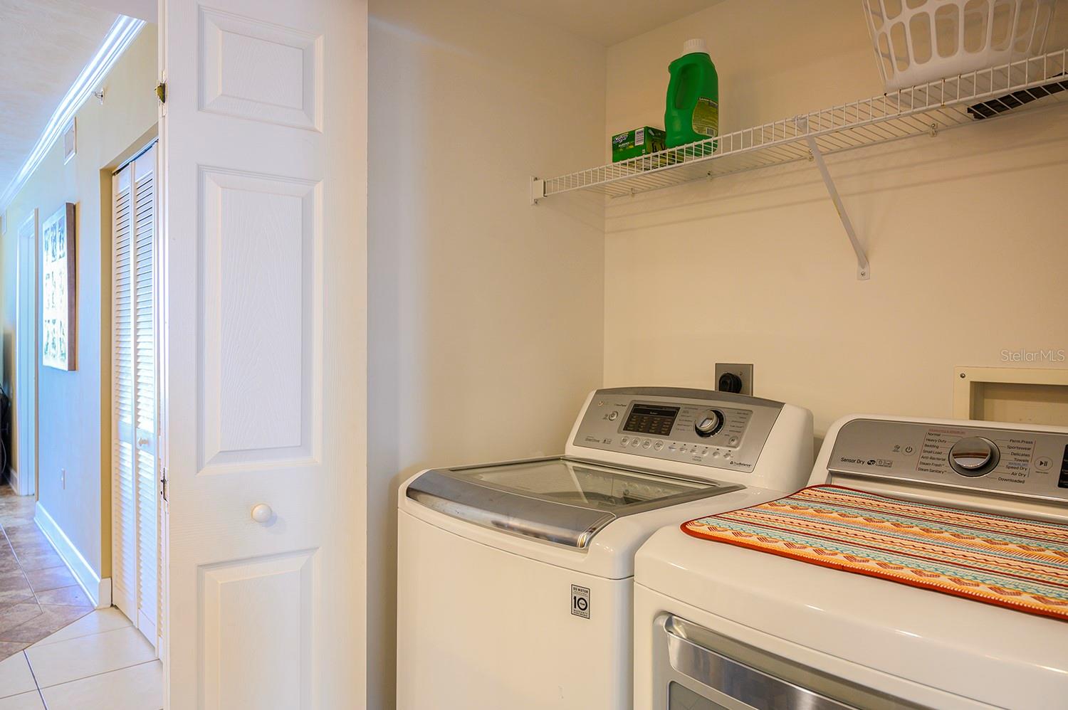 DIMUCCI TWIN TOWERS N & S - Residential