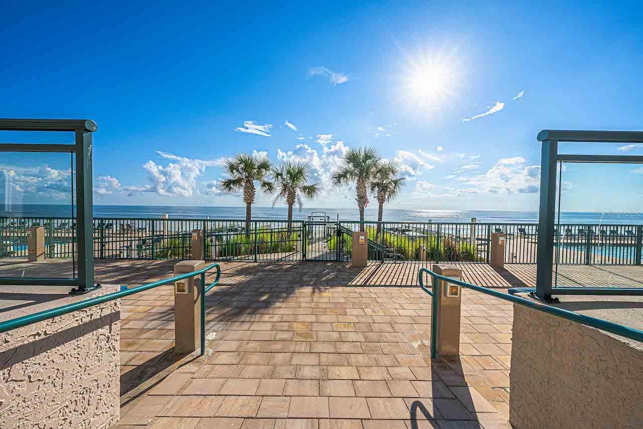 DIMUCCI TWIN TOWERS N & S - Residential