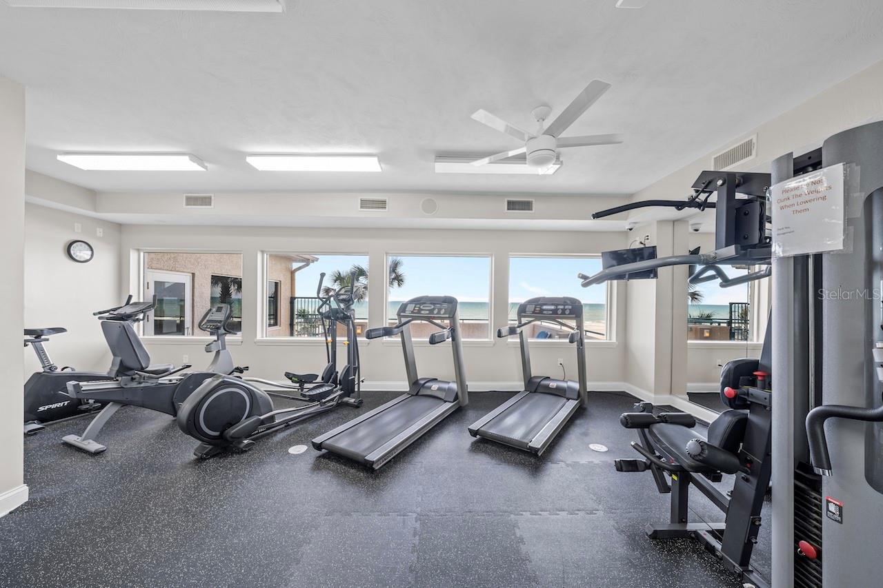 DIMUCCI TWIN TOWERS N & S - Residential