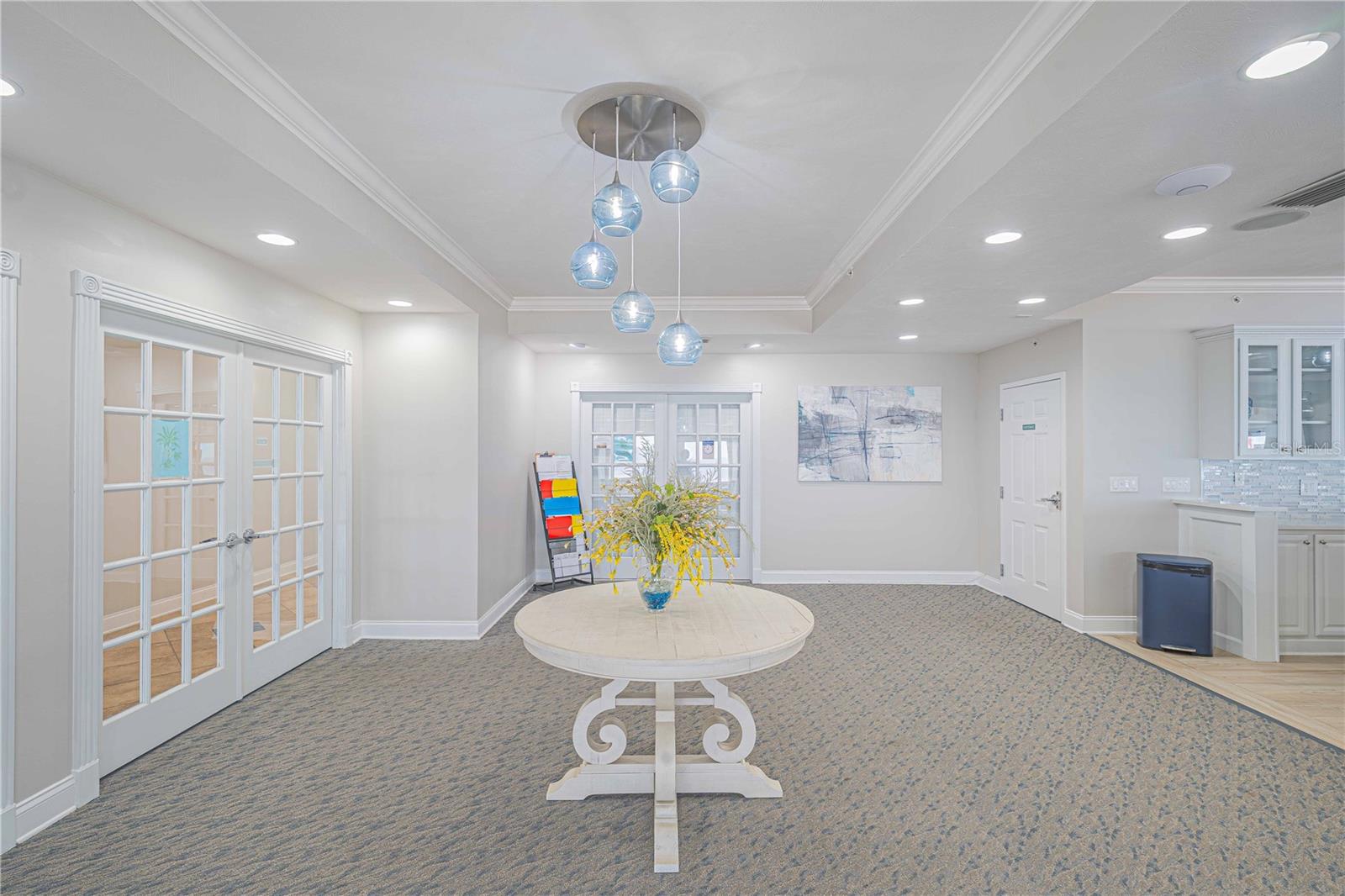 DIMUCCI TWIN TOWERS N & S - Residential