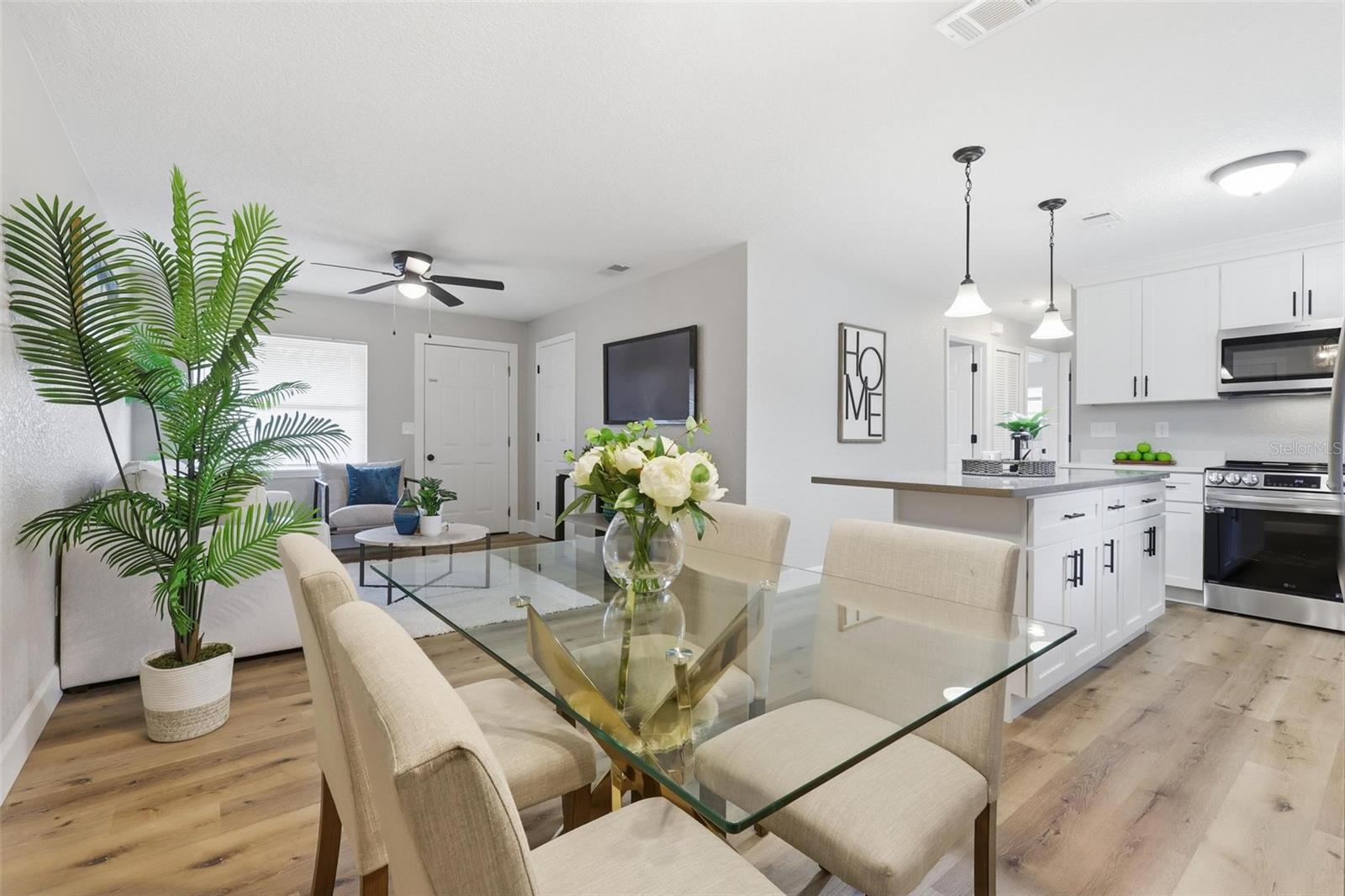 DELAND 01 BLK 198 - Residential