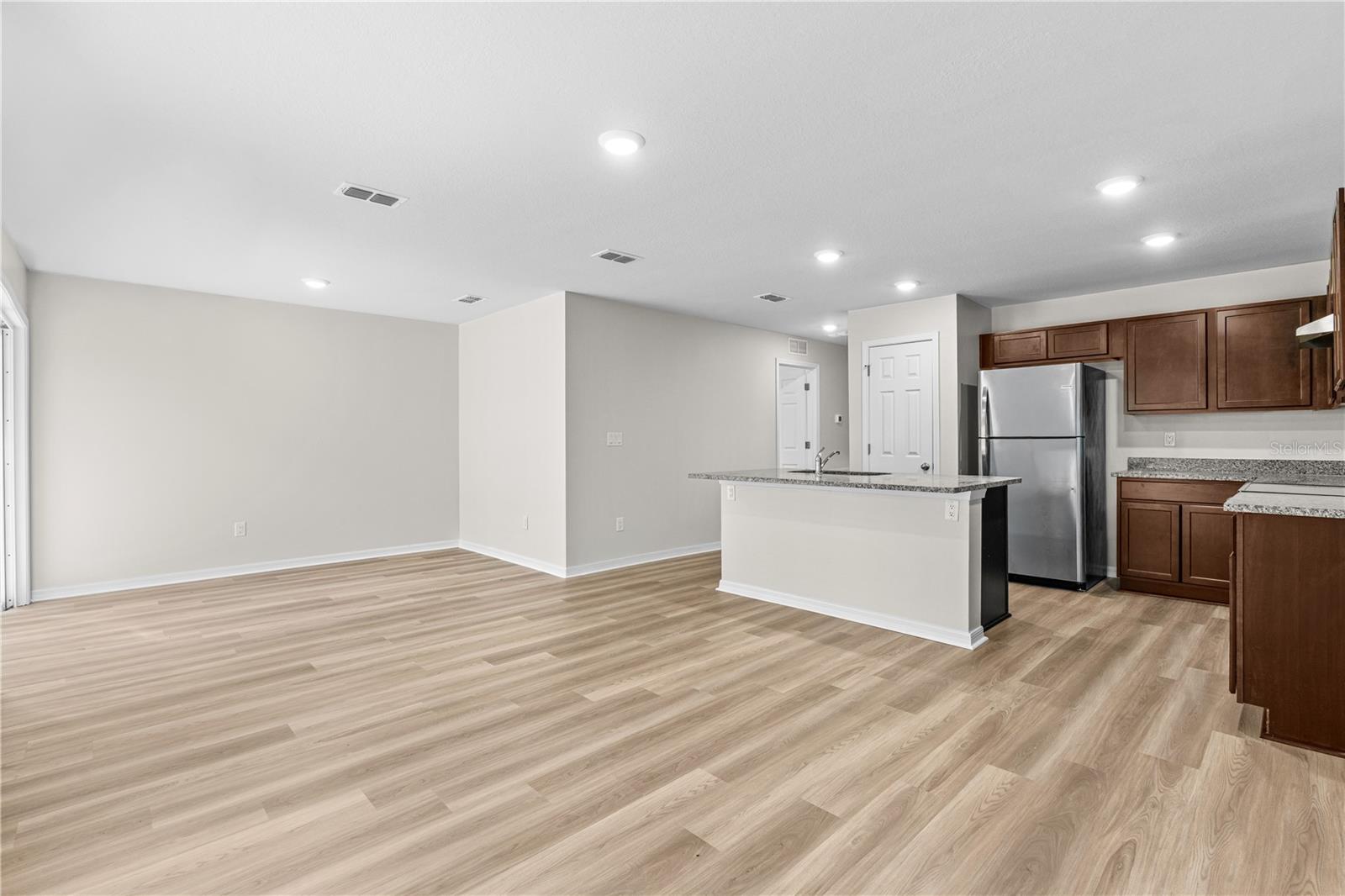 SEMINOLE WOODS - Residential