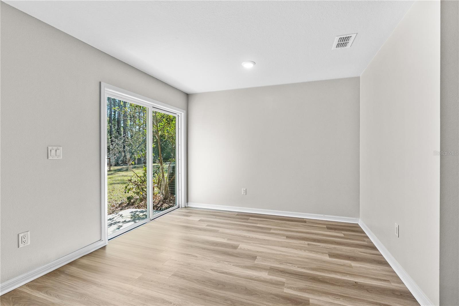 SEMINOLE WOODS - Residential