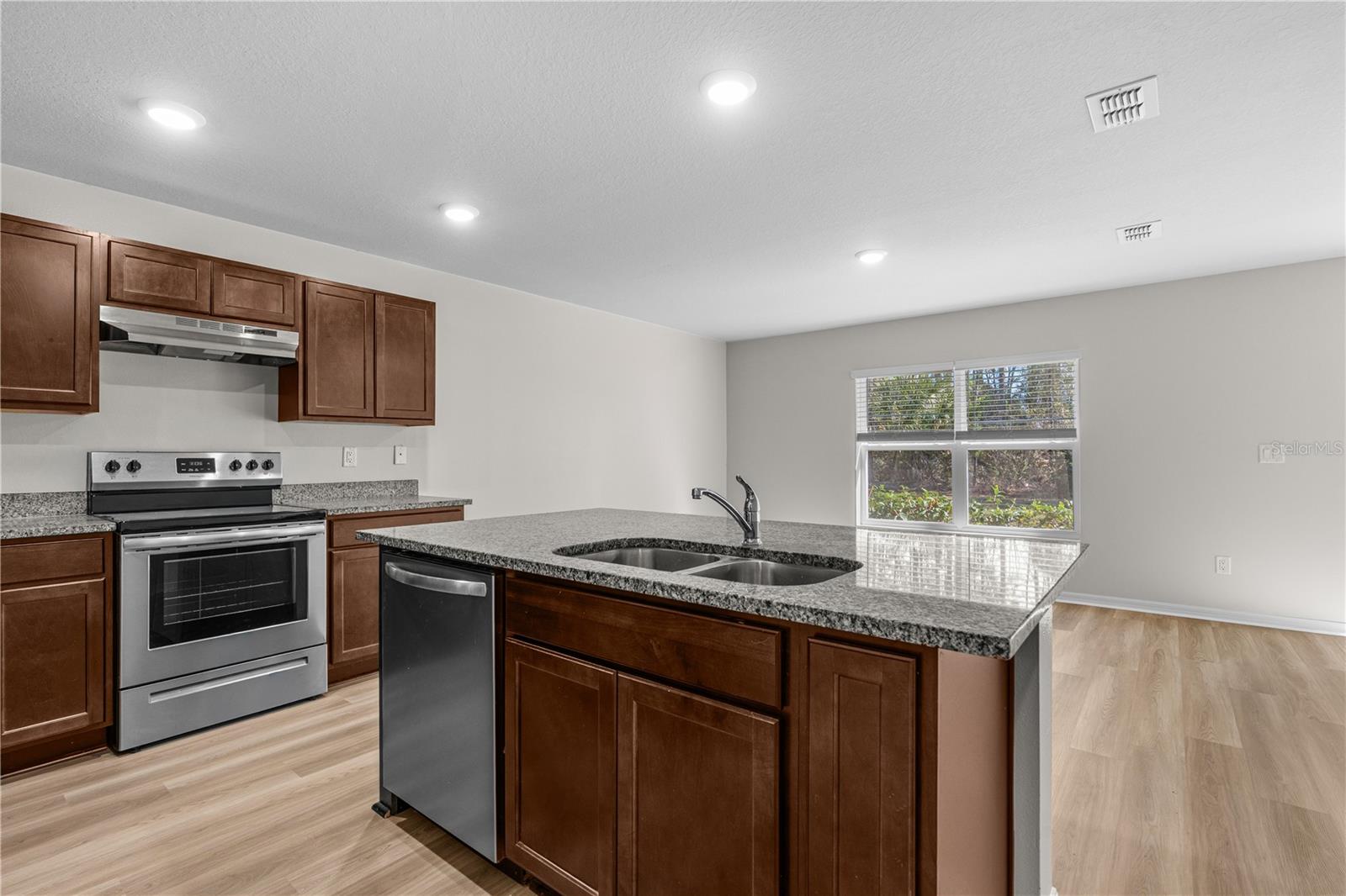 SEMINOLE WOODS - Residential