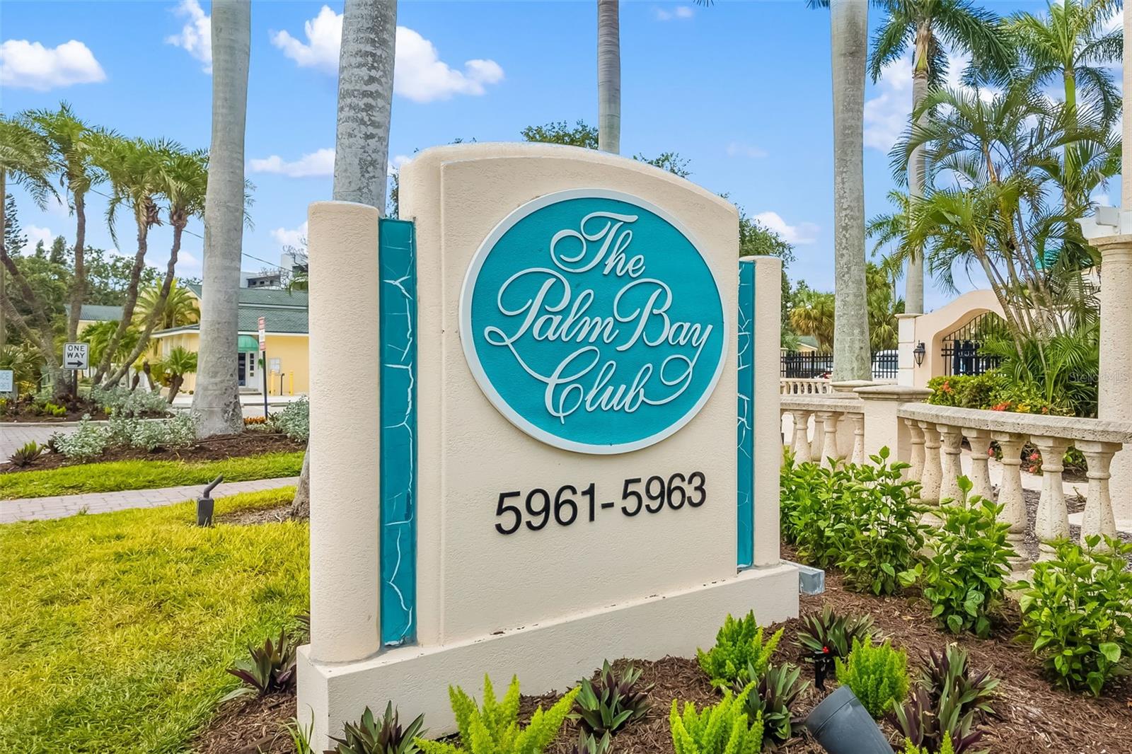PALM BAY CLUB II - Residential
