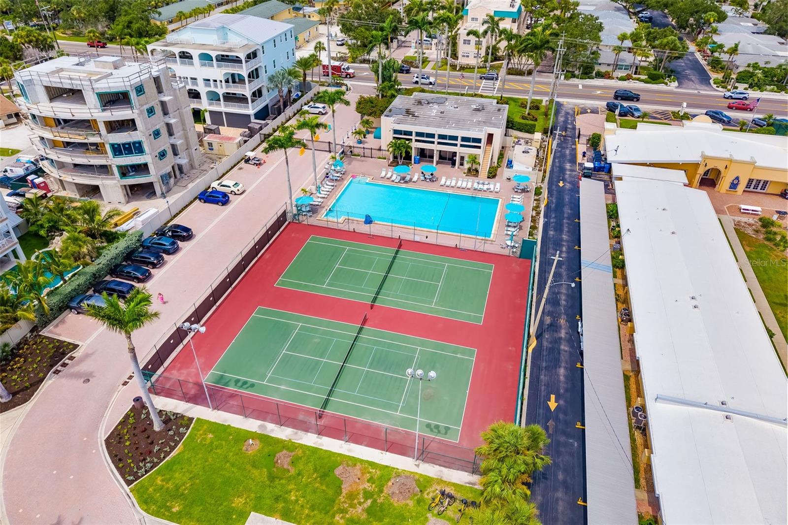 PALM BAY CLUB II - Residential