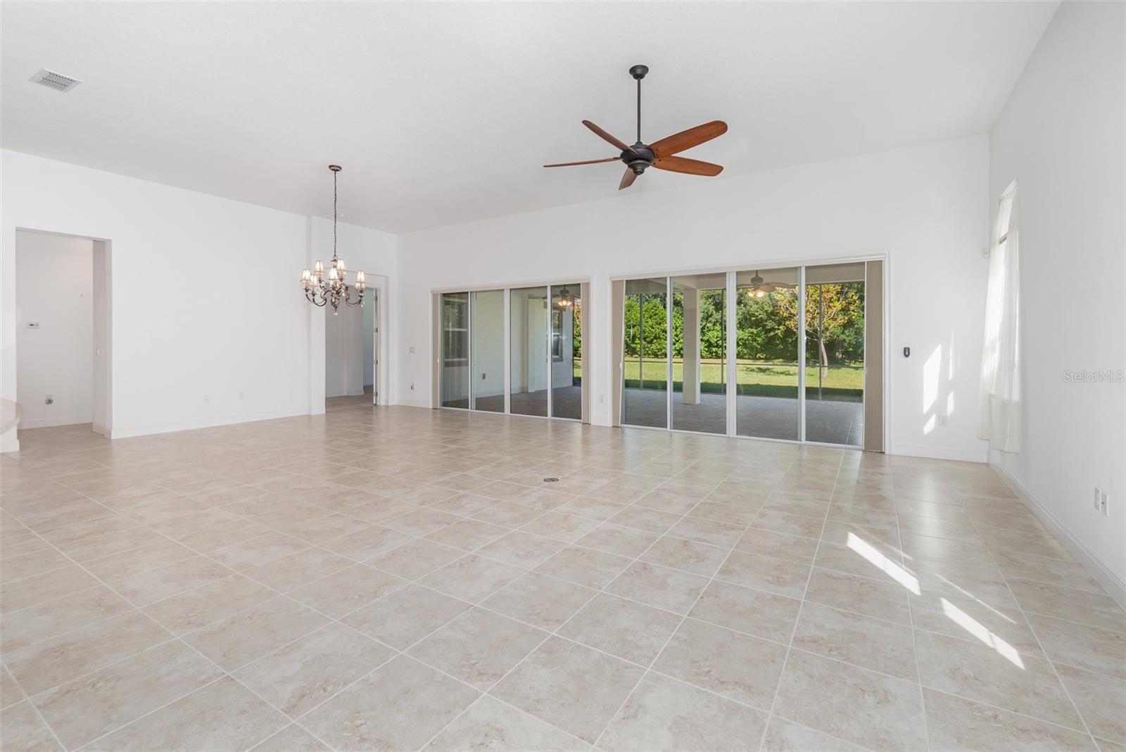 TWIN LAKES PH 1 - Residential