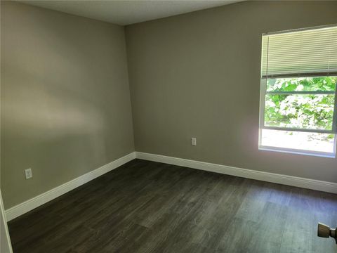 Tiny photo for 2110 South Street, Leesburg, FL 34748 (MLS # O6392616)