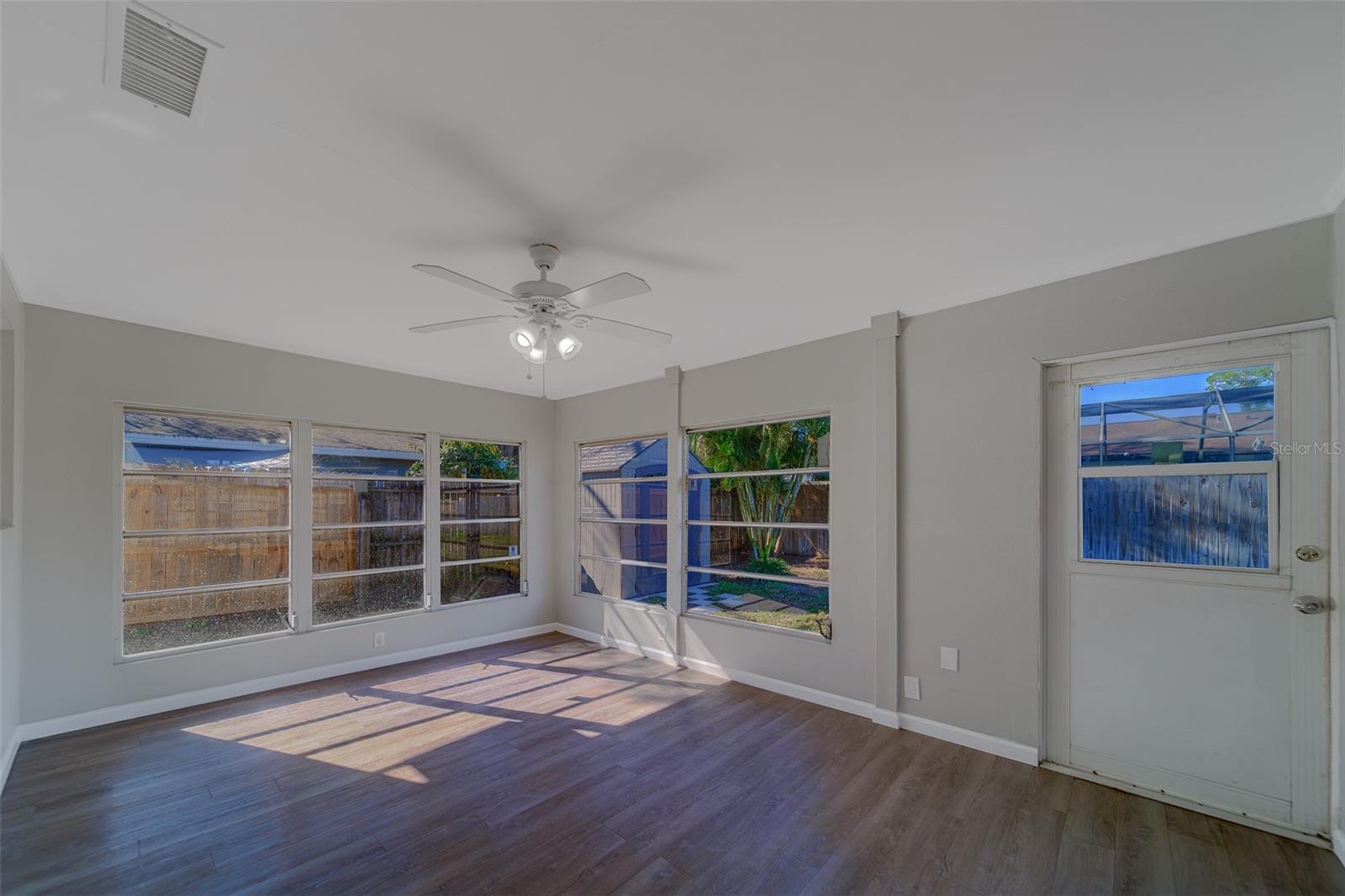 BEACON GROVES UNIT III - Residential