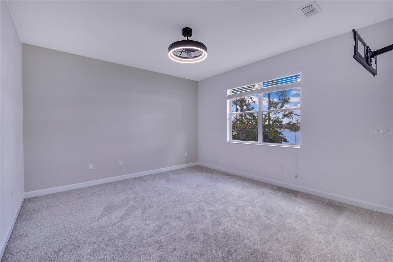 WYNDHAM LAKES ESTATES - Residential Lease