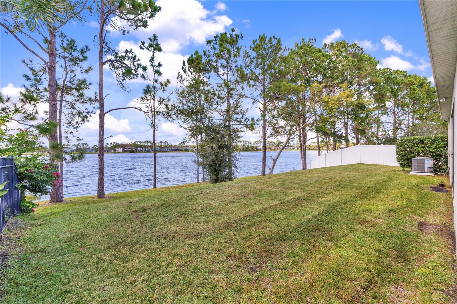 WYNDHAM LAKES ESTATES - Residential Lease