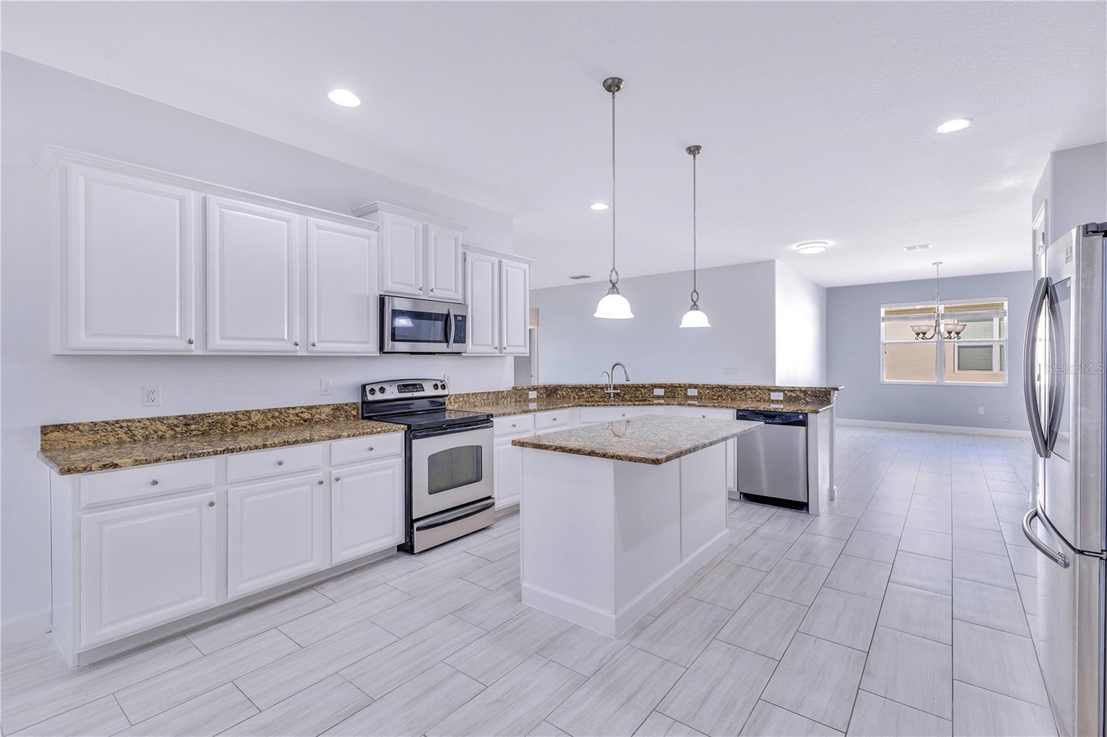 WYNDHAM LAKES ESTATES - Residential Lease