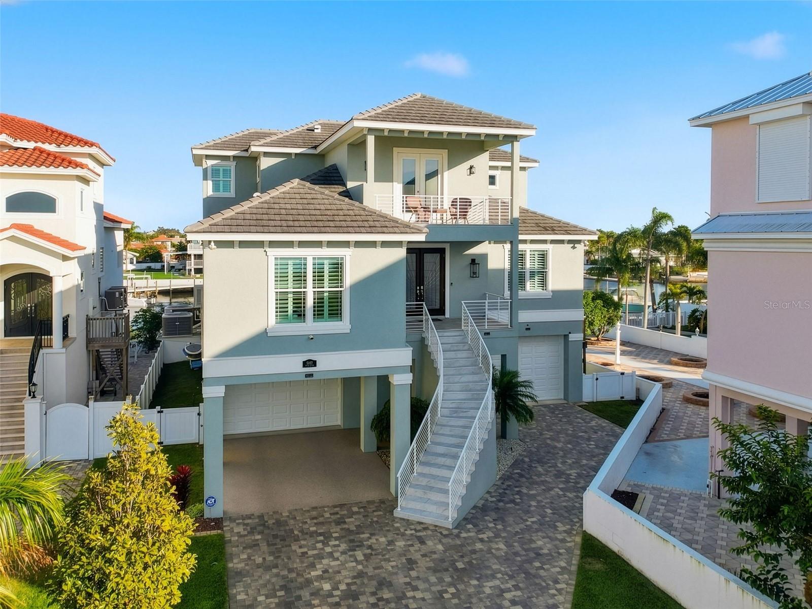 5142 WESTSHORE DRIVE