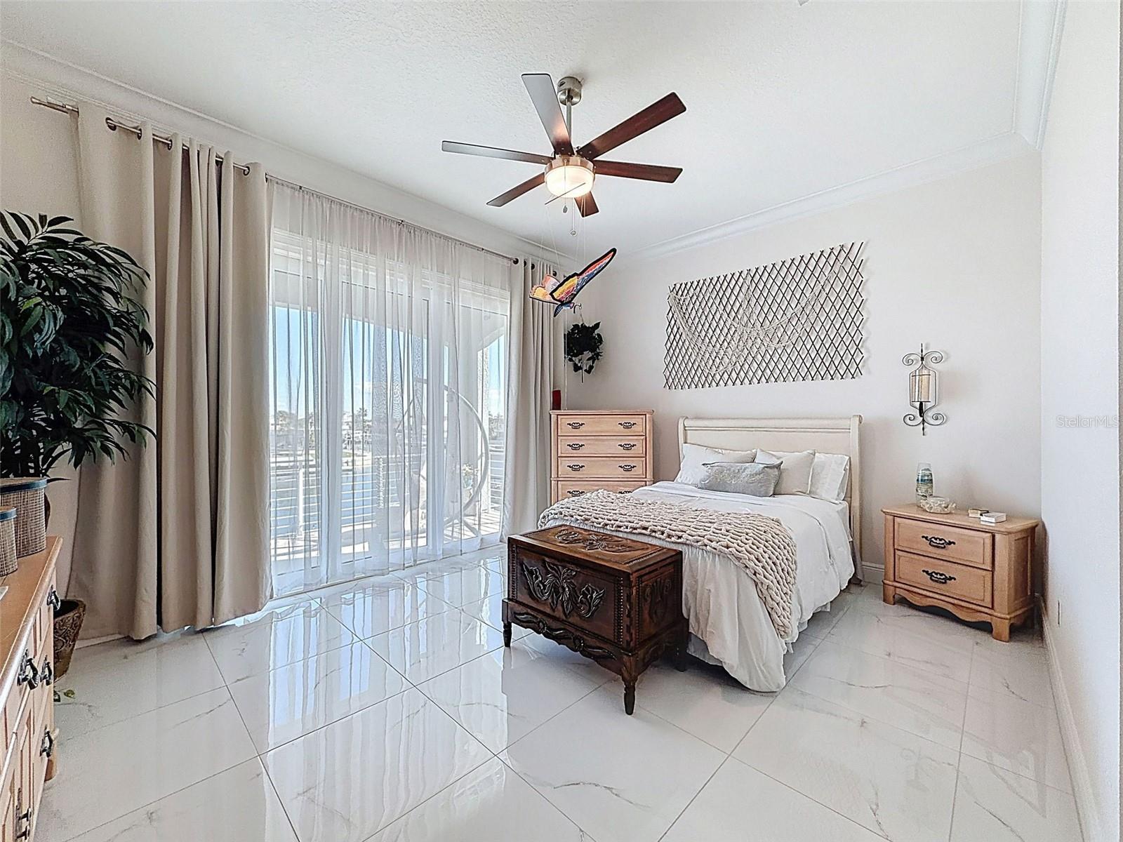 GULF HARBORS SOUTH BEACH - Residential