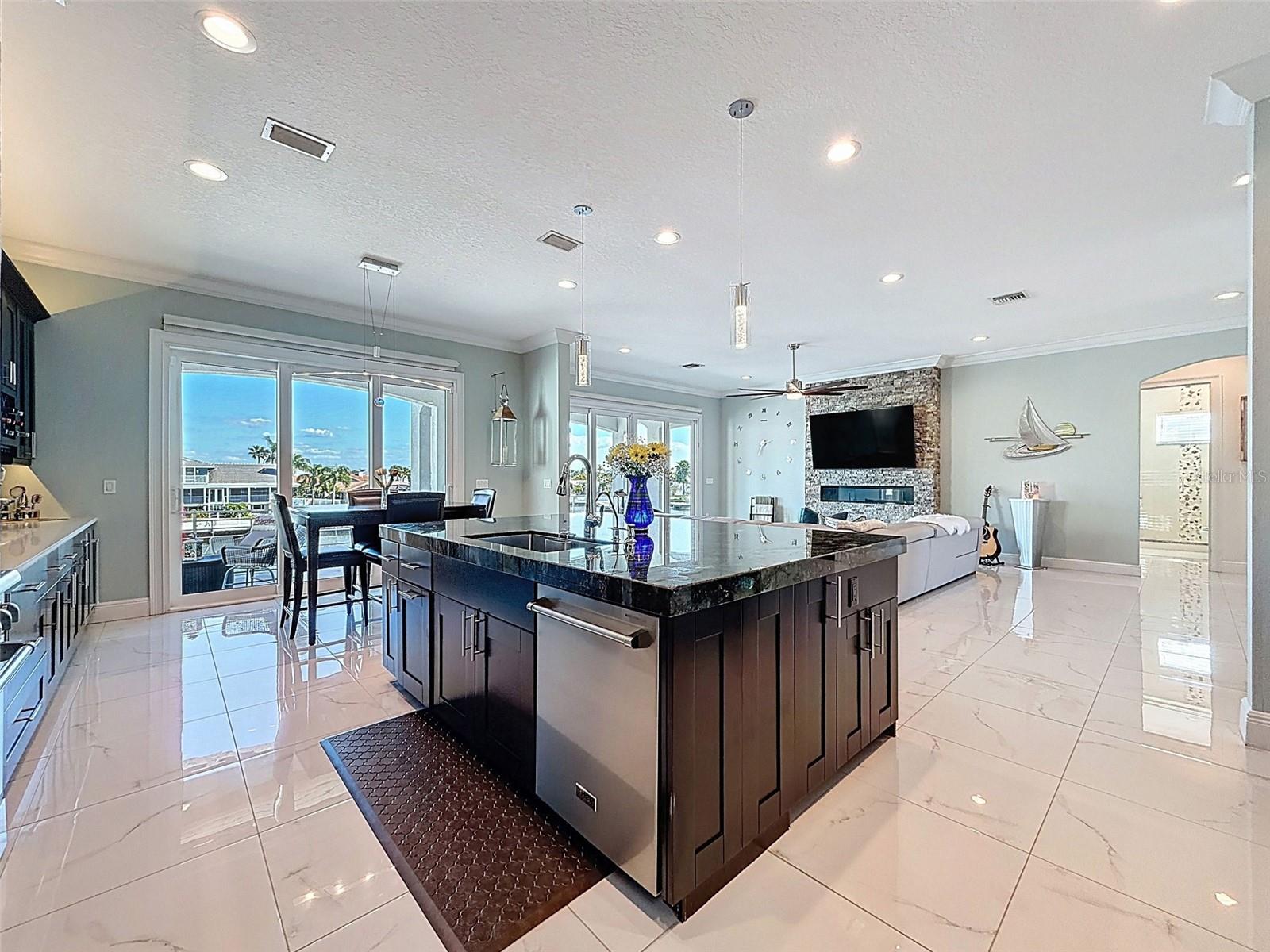 GULF HARBORS SOUTH BEACH - Residential