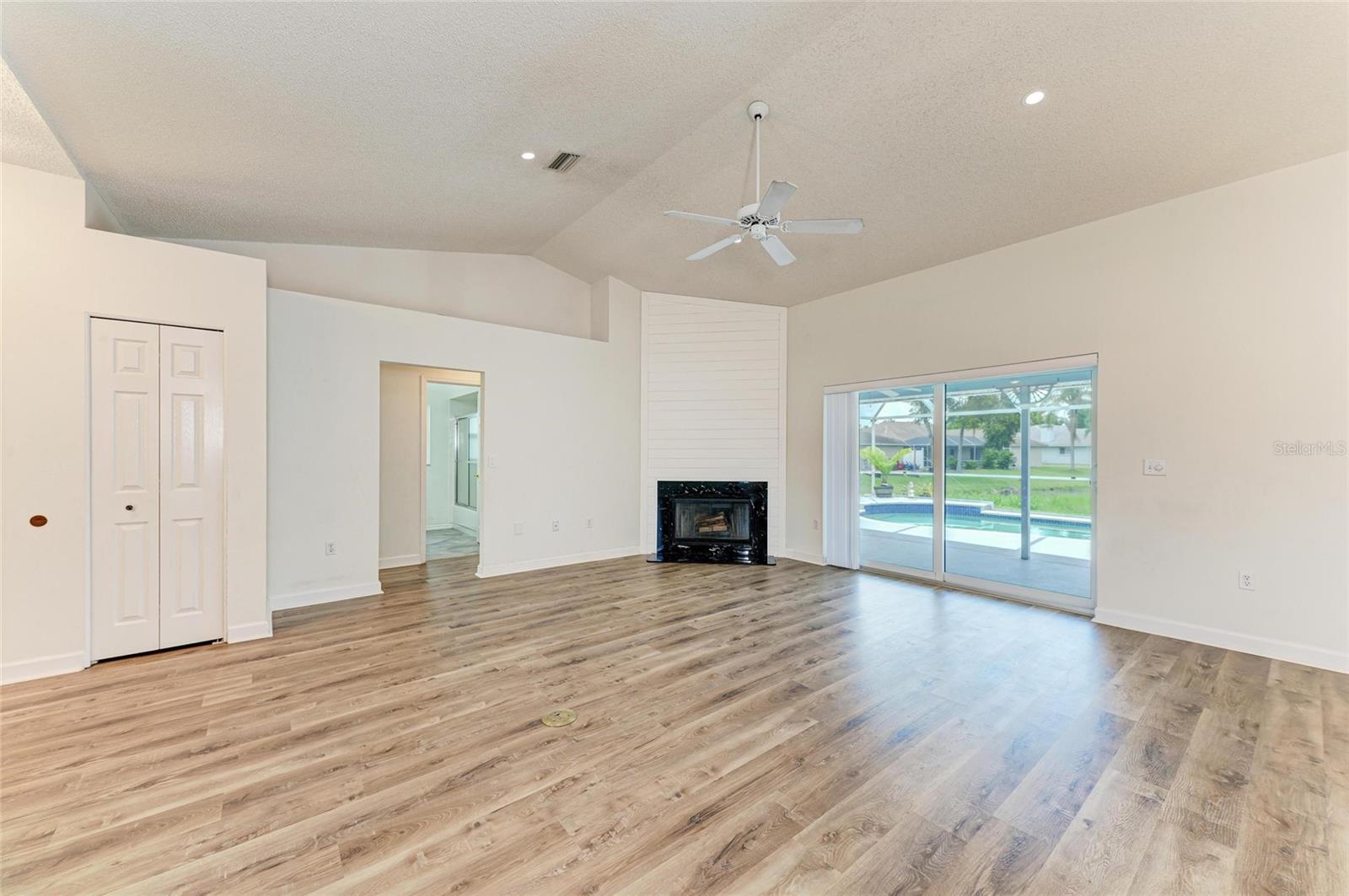 PADDOCKS CENTRAL - Residential