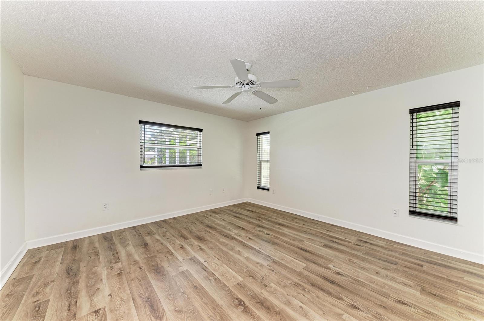 PADDOCKS CENTRAL - Residential