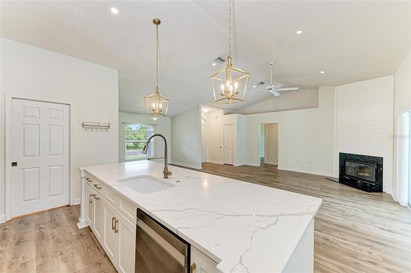 PADDOCKS CENTRAL - Residential