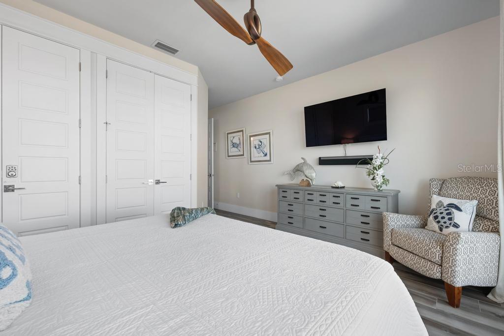 SHORE ACRES - Residential