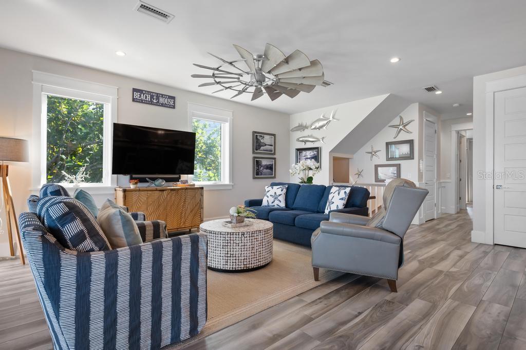 SHORE ACRES - Residential