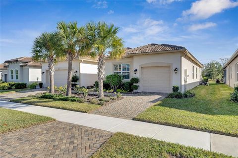 A home in WIMAUMA