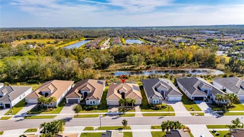 A home in WIMAUMA