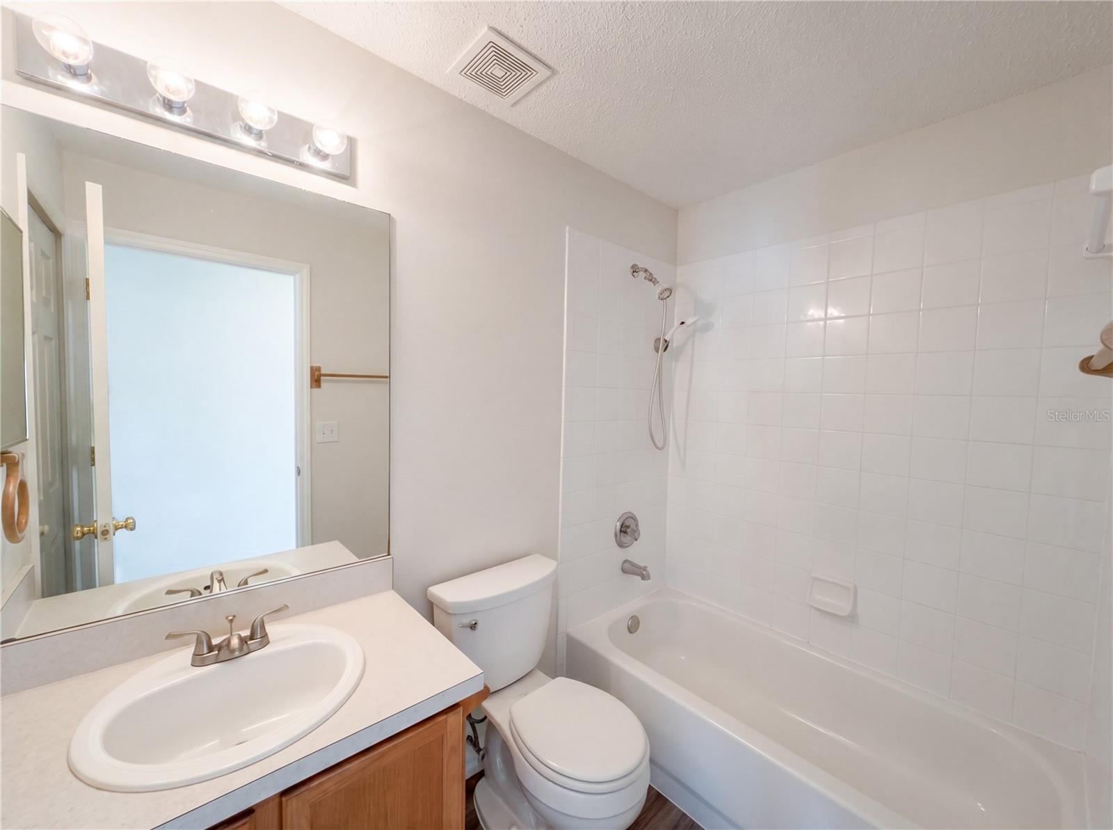 COUNTRY HILLS EAST UNIT NINE - Residential