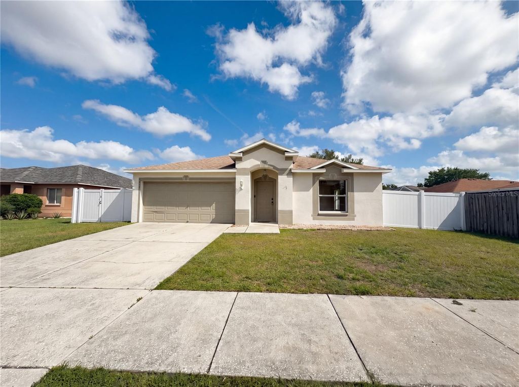 Photo of 4414 Reynolds Creek Avenue, Plant City, FL 33563 (MLS # O6404439)
