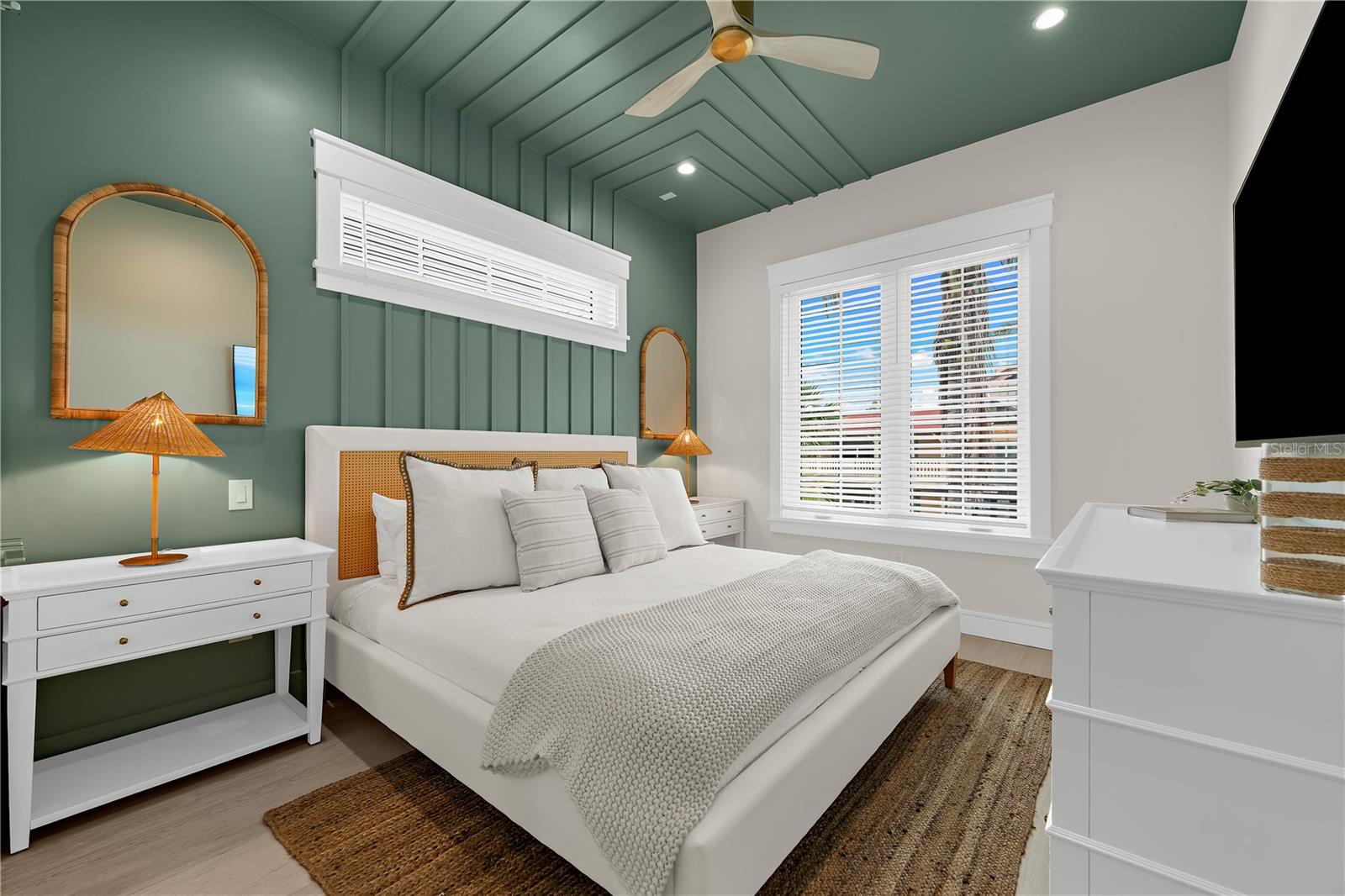 SAINT ARMANDS DIV JOHN RINGLING ESTATES - Residential