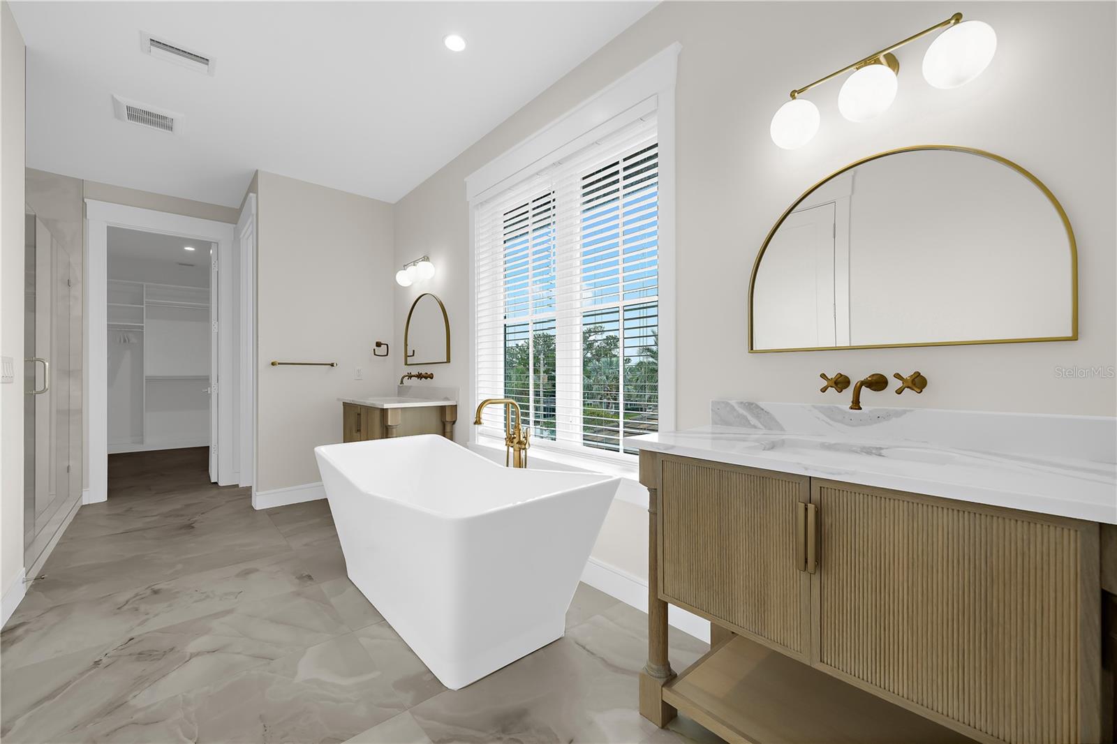 SAINT ARMANDS DIV JOHN RINGLING ESTATES - Residential